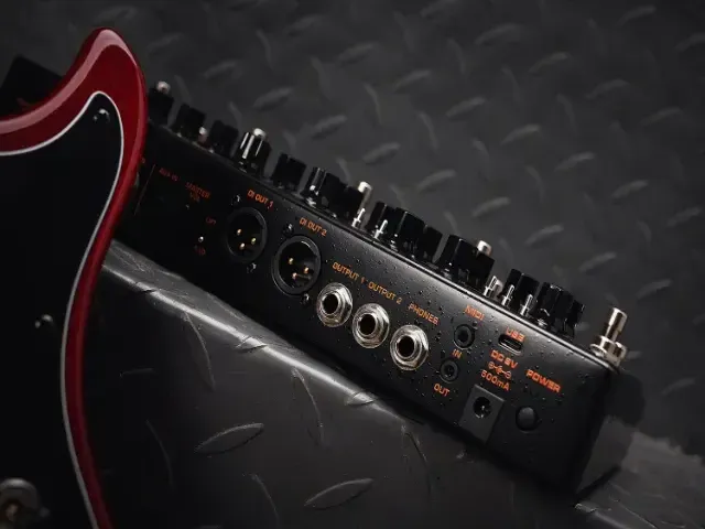 NU-X Trident Integrated Amp Modeller Multi-Effects