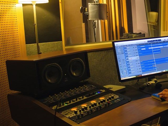 Studio Monitor Speakers
